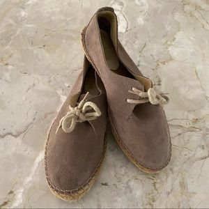Suede Lace-up Espadrilles in Taupe by Casa Hernanz Madrid, Size 39, EUC